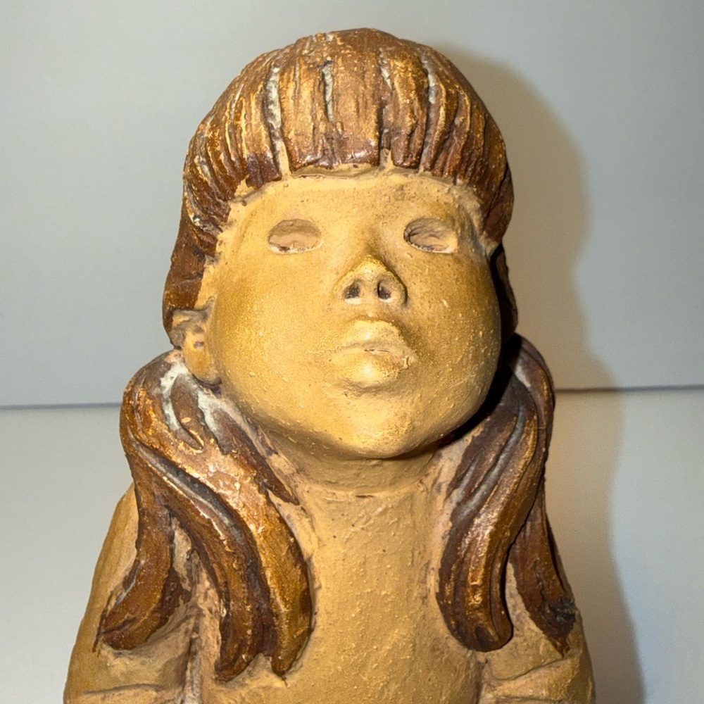 Set of 2 Vintage Lee Bortin Sculptures Girl with hat and Girl with teddy bear - Picture 2 of 13